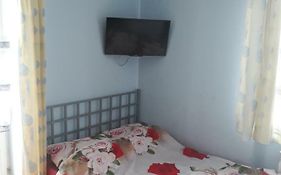 Uniejów Pensjonat Pod Miłorzębem